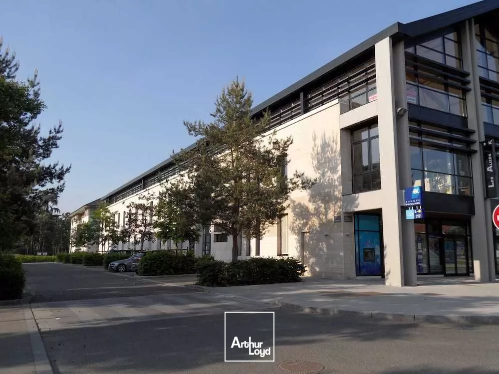 Plusieurs bureaux de 40 à 80 m2 environ à louer à Soissons avec accès PMR.