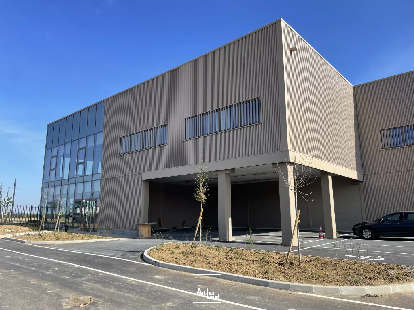 LOCAL D'ACTIVITÉ NEUF 3581 M2 TREMBLAY EN FRANCE