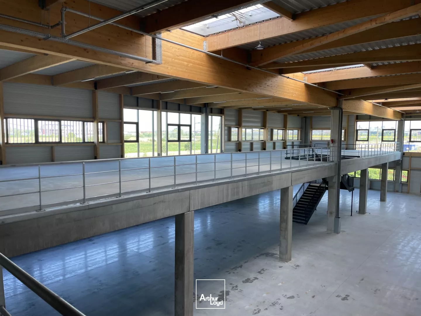 LOCAL D'ACTIVITÉ NEUF 3581 M2 TREMBLAY EN FRANCE