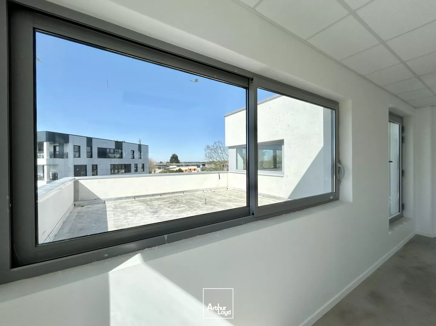 Bureaux à louer à MONT SAINT AIGNAN 76130