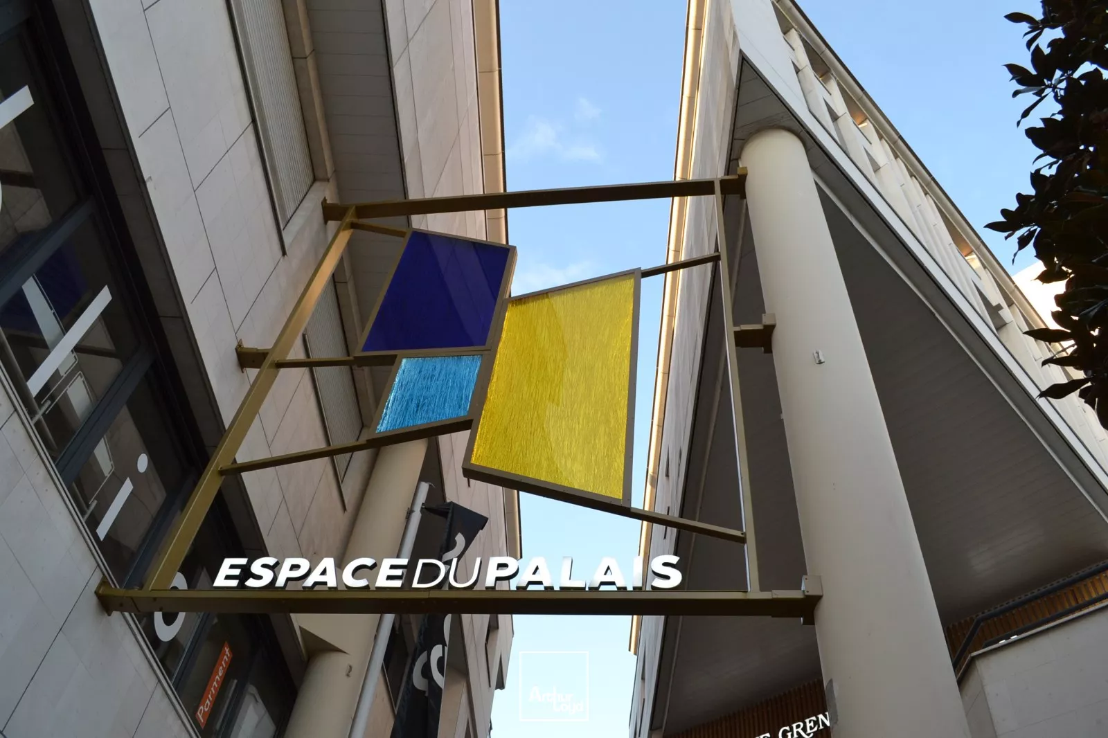 Locaux commerciaux à louer à ROUEN 76000