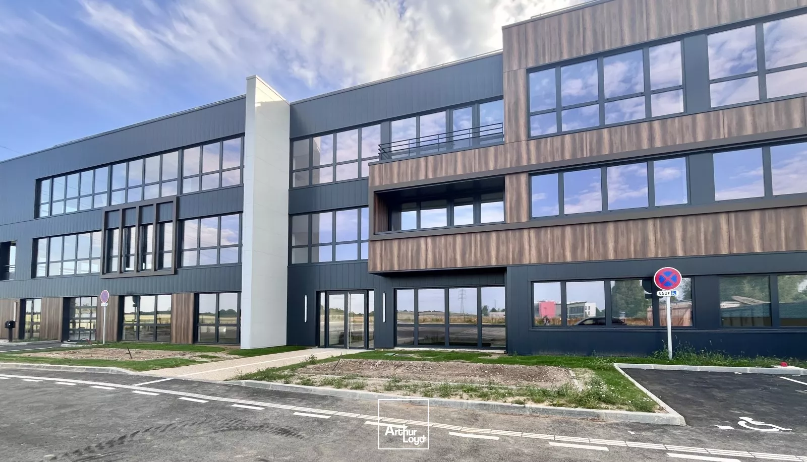 Bureaux à louer à SAINT MARTIN DU VIVIER 76160