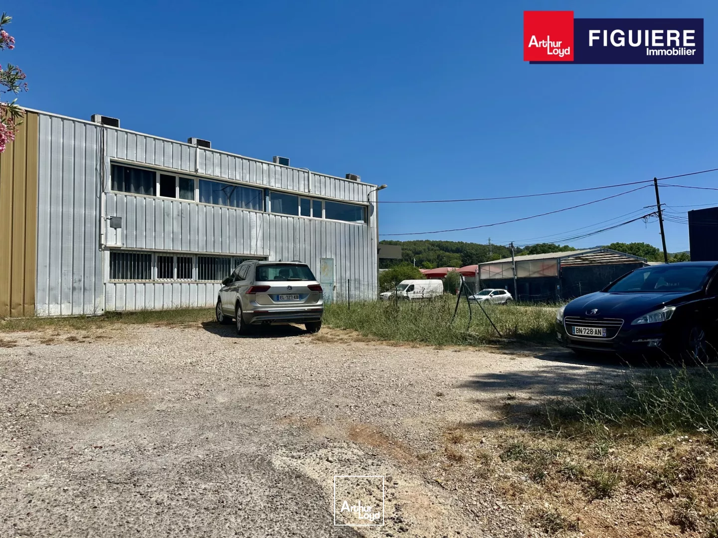 Local d'activités avec terrain à LOUER sur GARDANNE