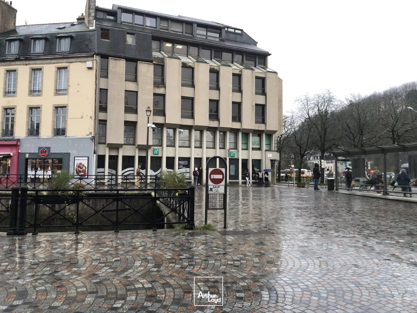 LOCAL COMMERCIAL A CEDER - HYPERCENTRE QUIMPER