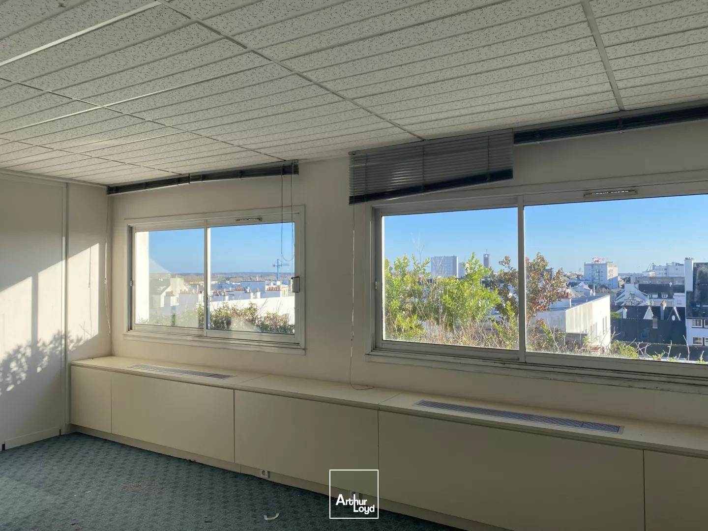 PLATEAUX DE BUREAUX A VENDRE A LORIENT