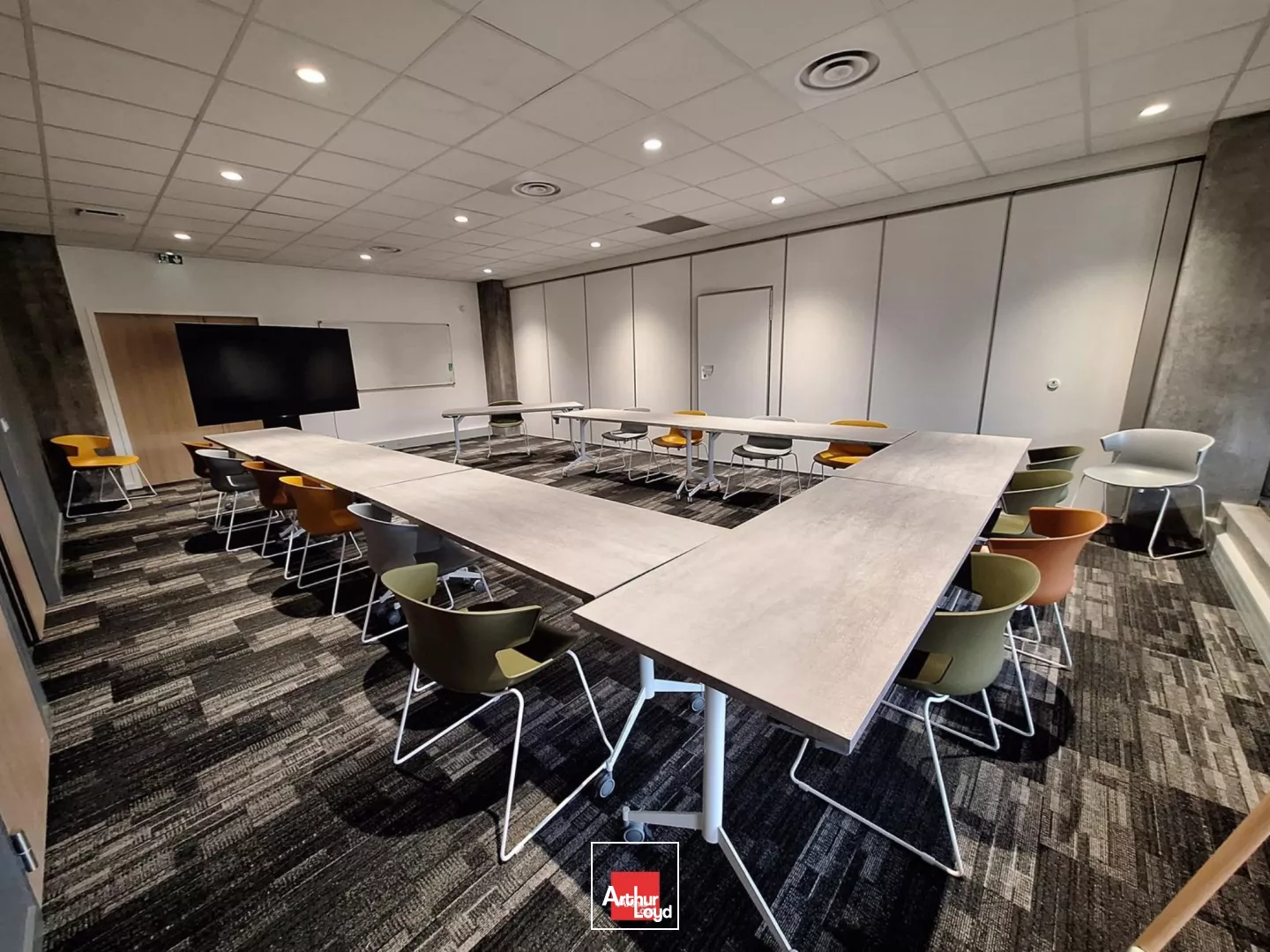 BUREAUX NEUFS A LOUER 432M² A ECHIROLLES AVEC PARKINGS