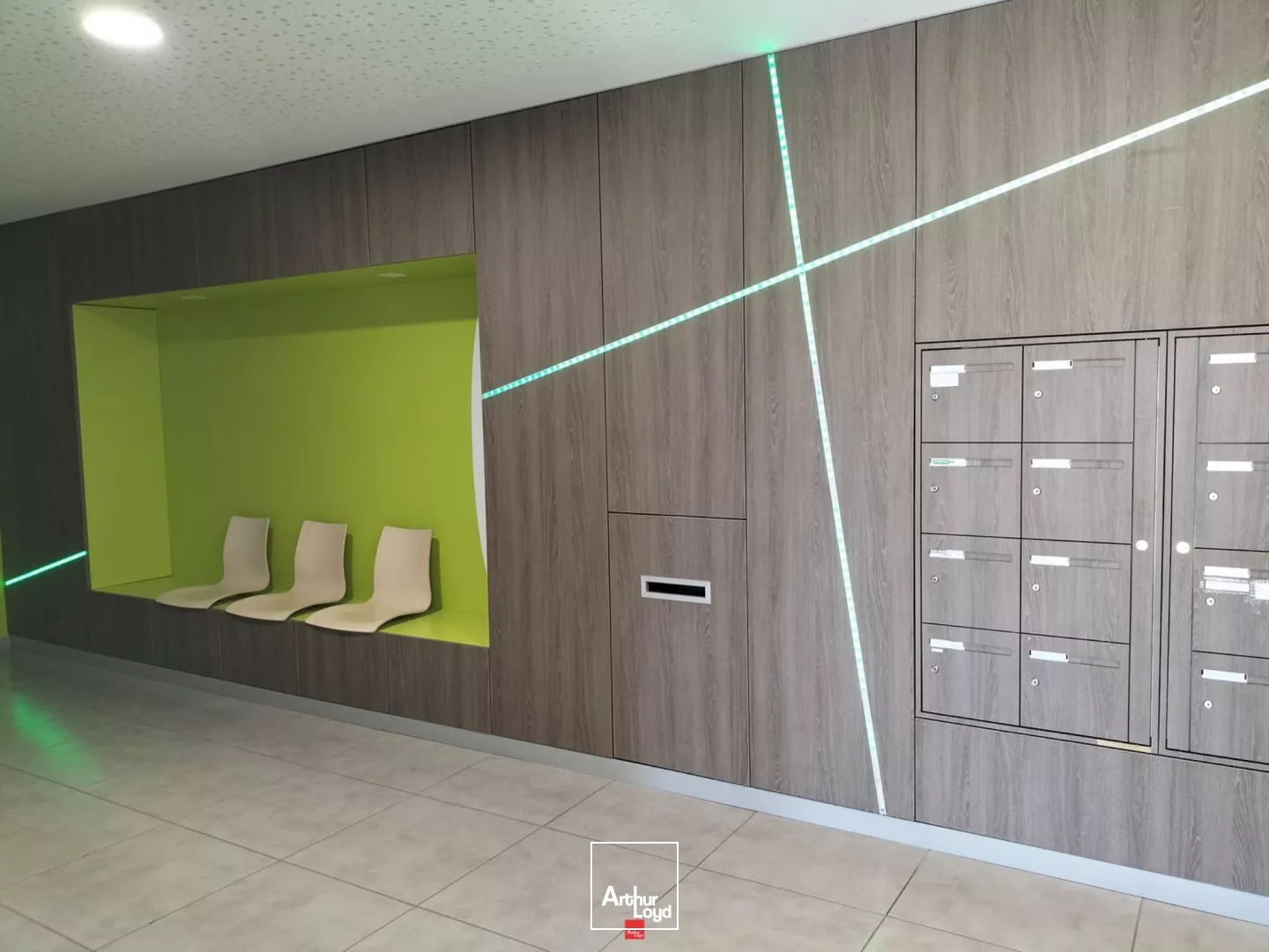 LOCATION BUREAUX ECHIROLLES 400M² AVEC PARKING