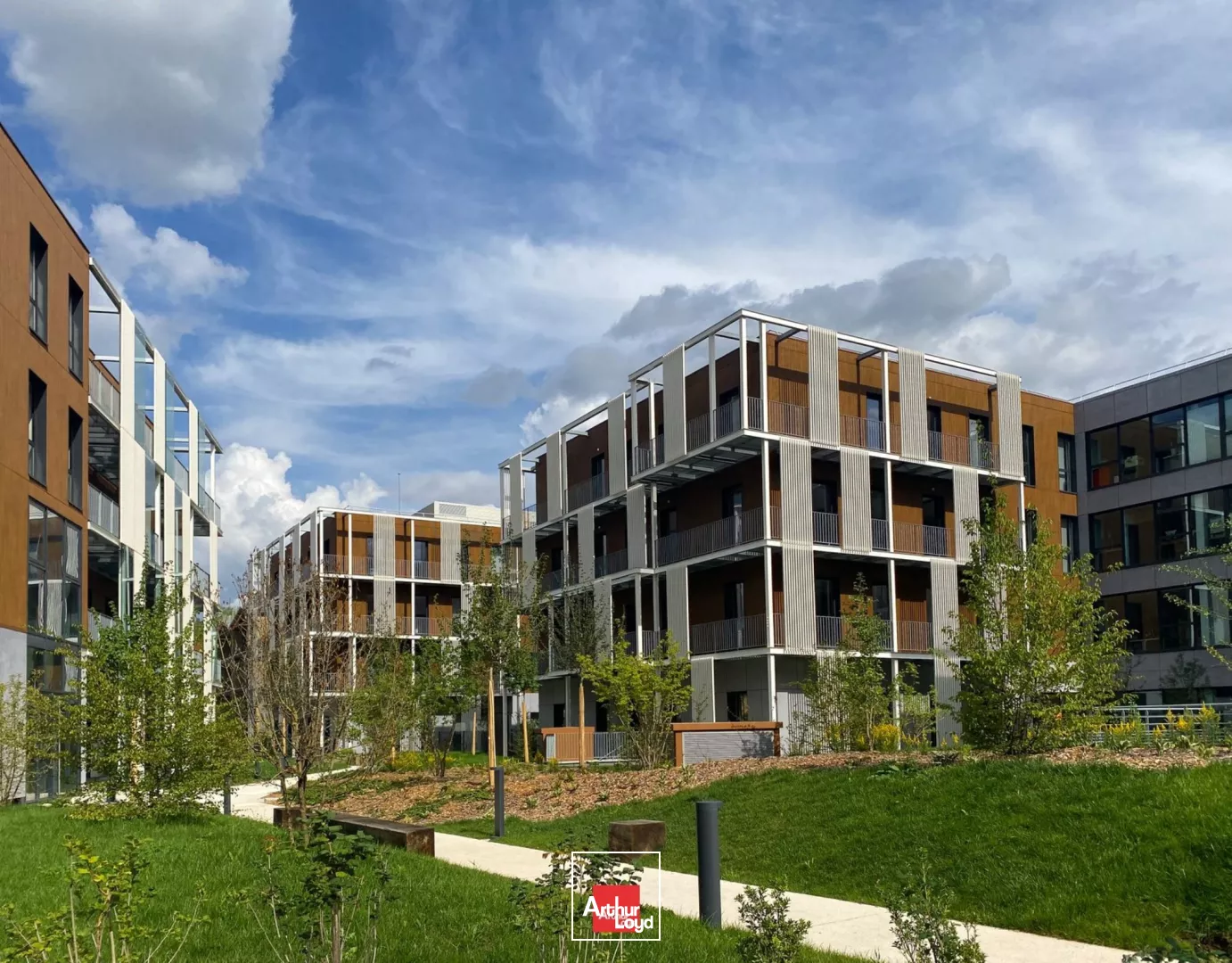 LOCATION BUREAUX NEUFS INOVALLEE MEYLAN DIVISIBLE A PARTIR DE 306M²