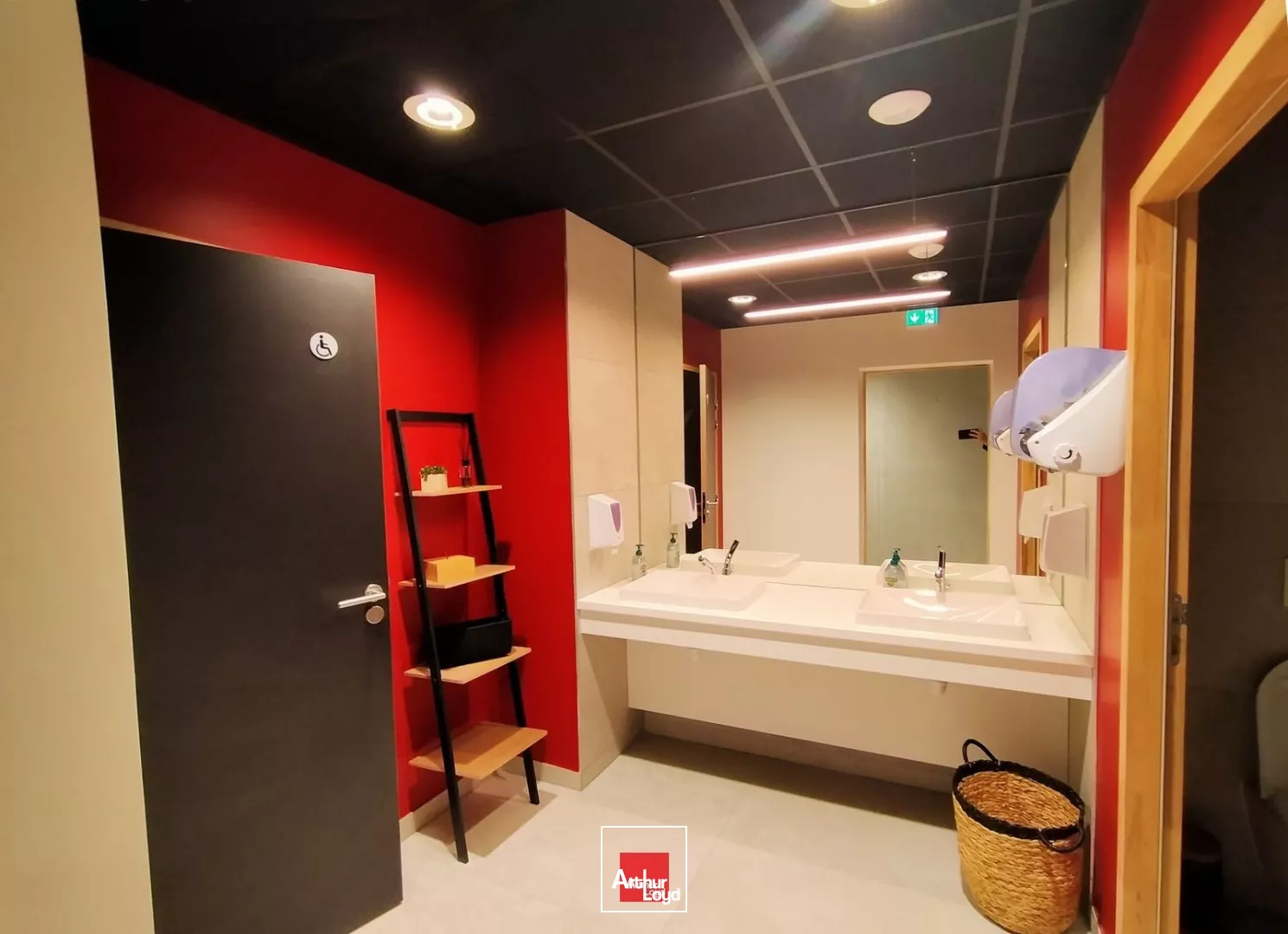 LOCATION DE BUREAUX NEUFS SAINT MARTIN LE VINOUX PROCHE GARE ET TRAM