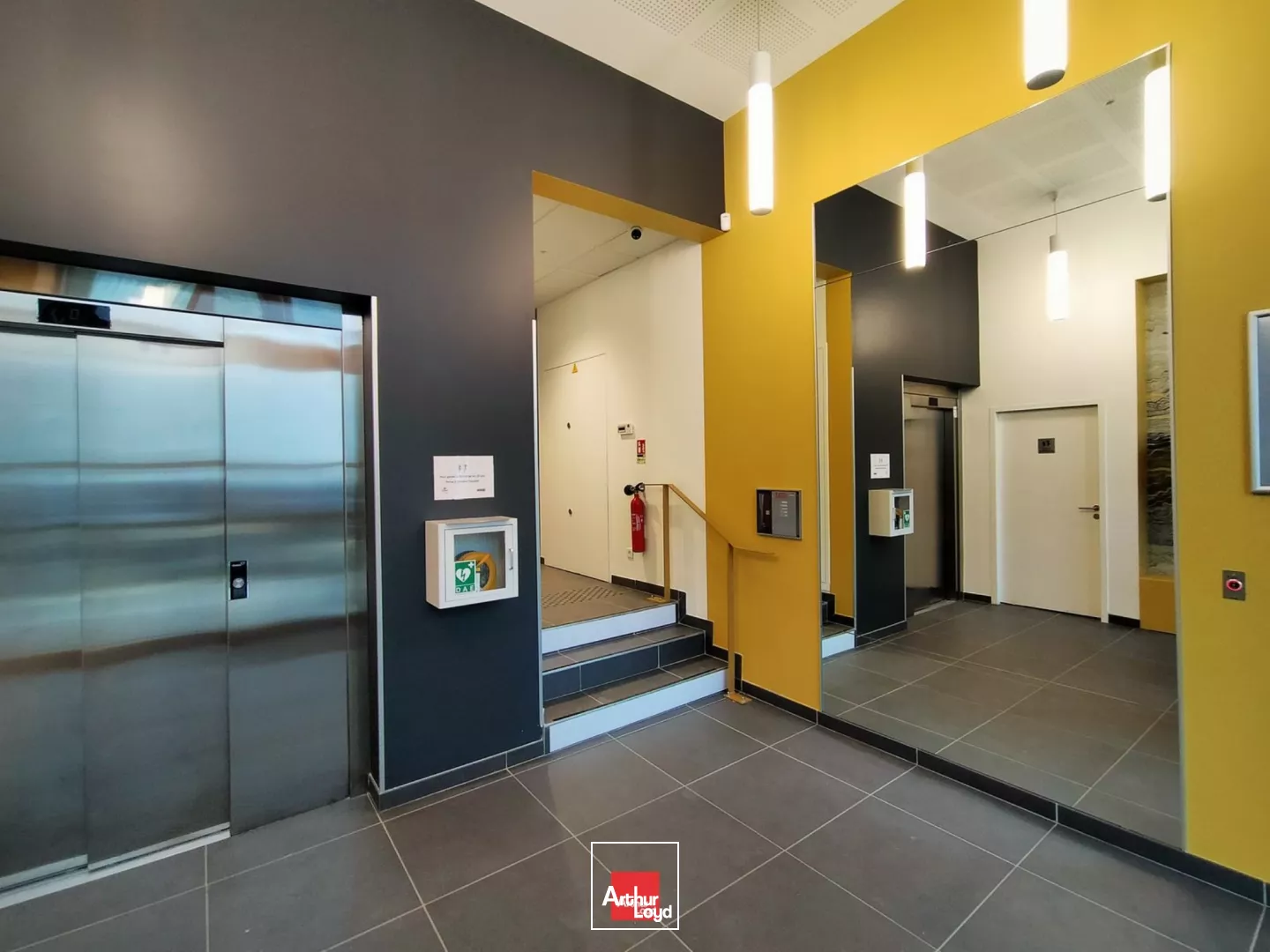 LOCATION DE BUREAUX NEUFS SAINT MARTIN LE VINOUX PROCHE GARE ET TRAM