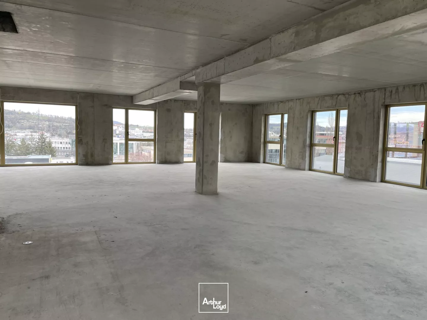 À LOUER - Bureaux au 5ème étage en plein coeur du Technopole à Saint-Étienne