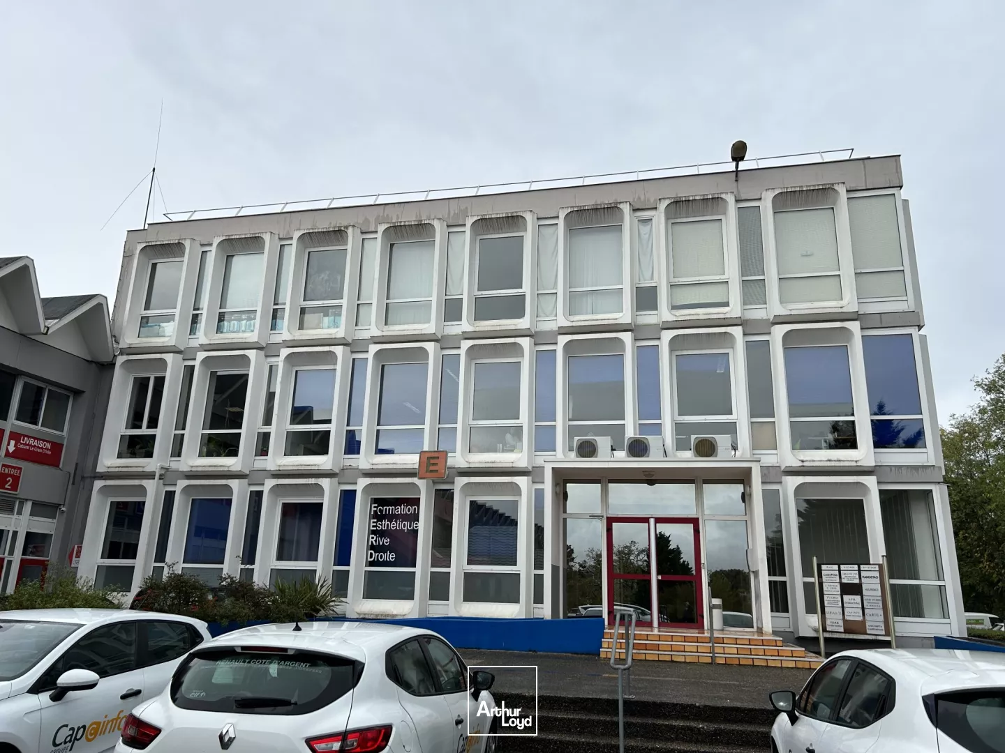 Bureaux disponibles à la location à Artigues-Près-Bordeaux au sein du Parc du Mirail