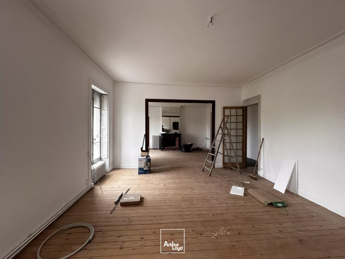 Bureaux rénovés à louer - Beaucoup de cachet - Bordeaux quartier Gambetta 
