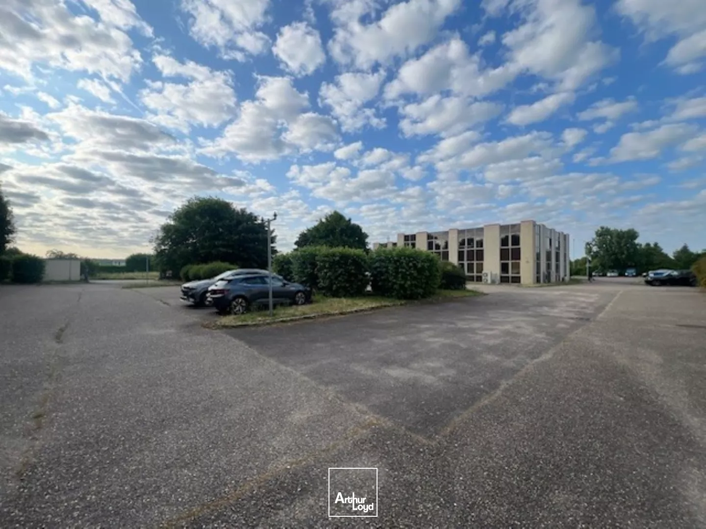 Bureaux à louer à VAL DE REUIL 27100