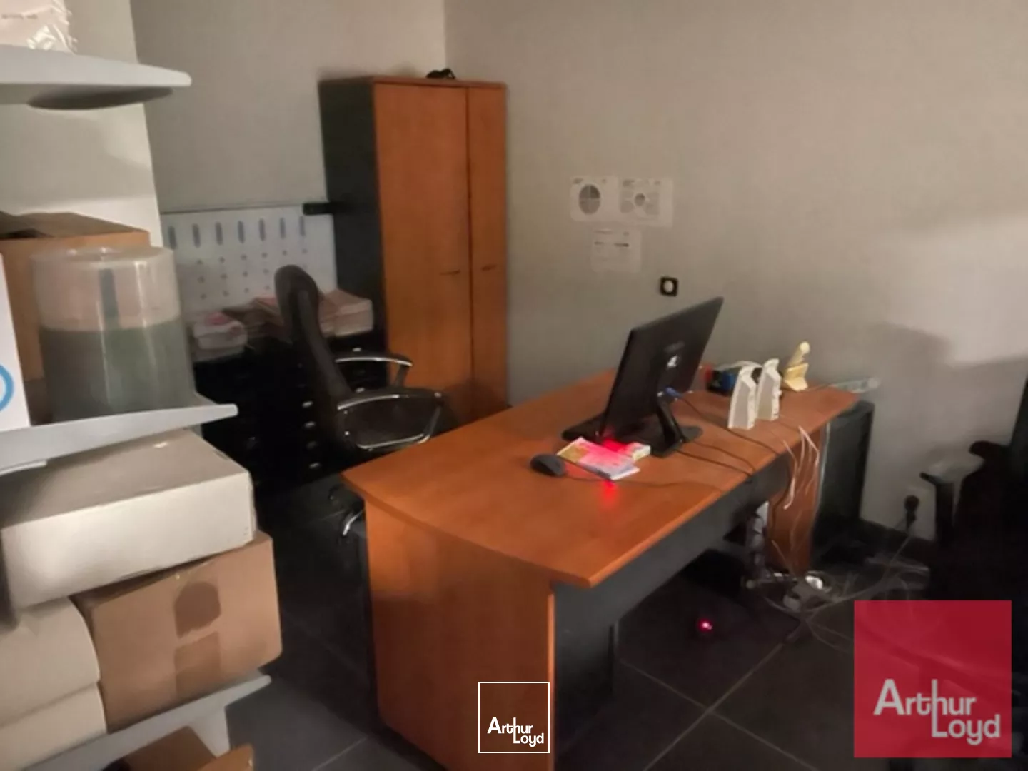 Bâtiment indépendant à vocation d'activités à louer