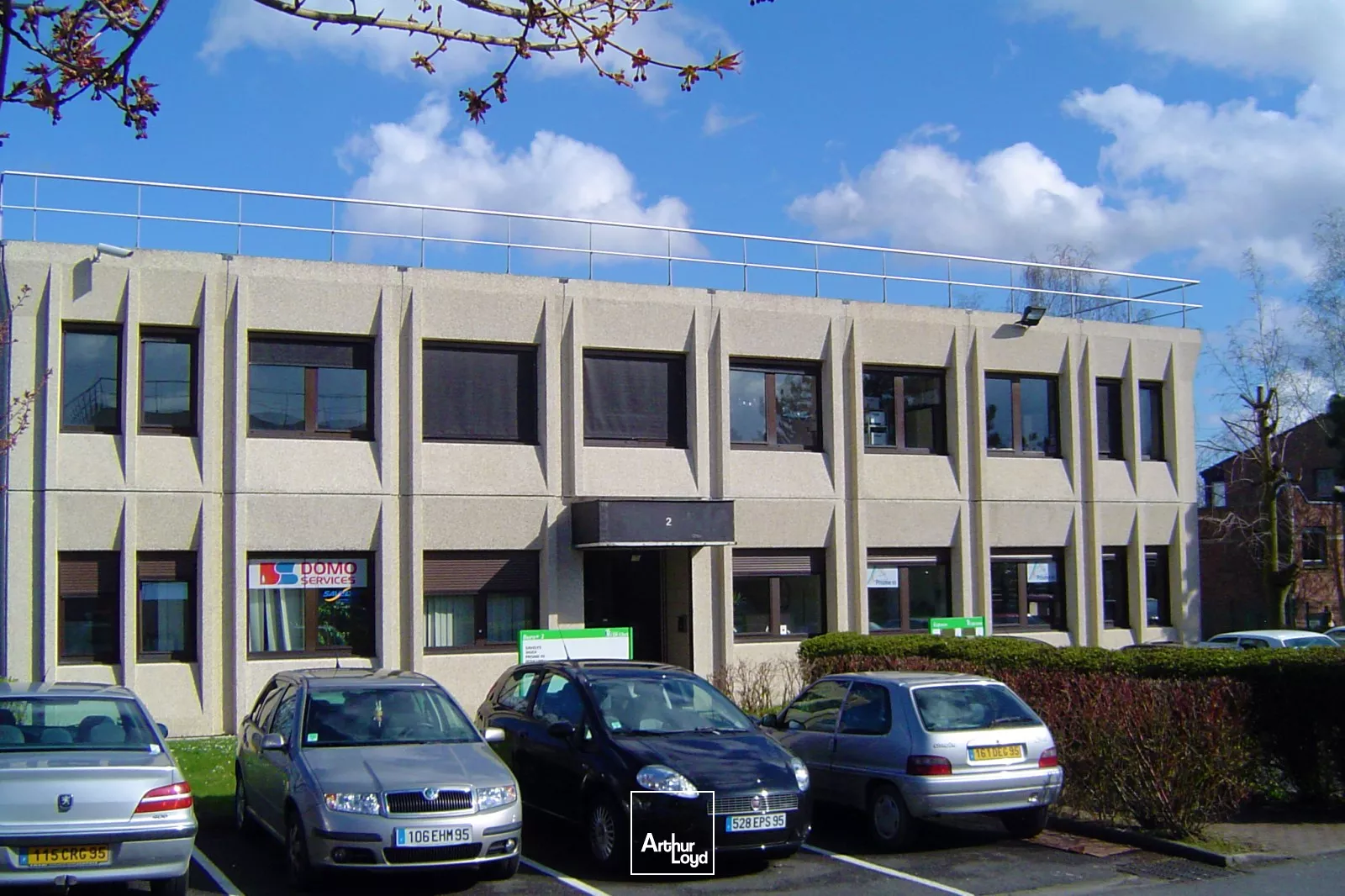 BUREAUX en REZ-DE-CHAUSSEE DISPONIBLES à CERGY SAINT CHRISTOPHE
