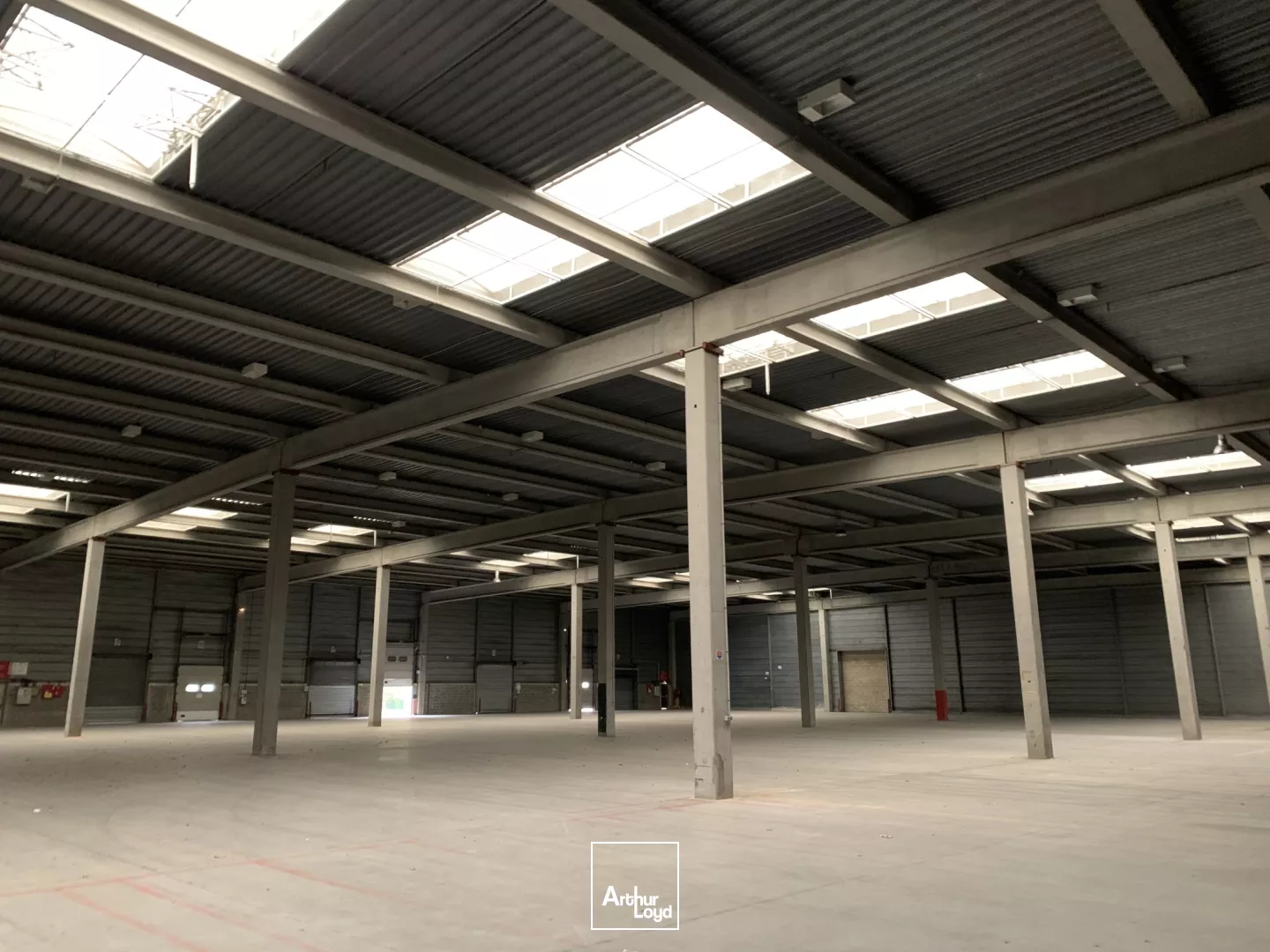 Locaux d'activité à louer à ERAGNY 95610