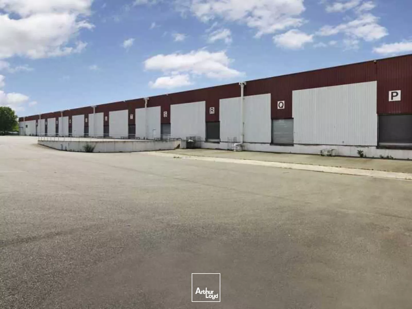 Locaux d'activité à louer à ERAGNY 95610