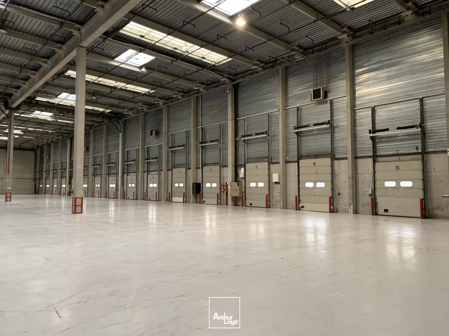 Locaux d'activité à louer à ERAGNY 95610