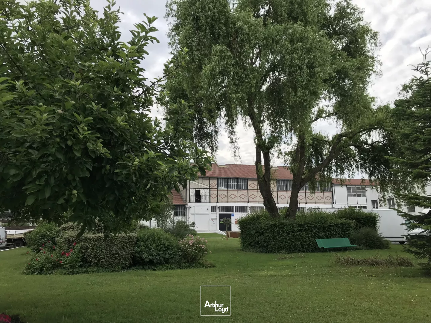 Locaux d'activité à louer à BEZONS 95870