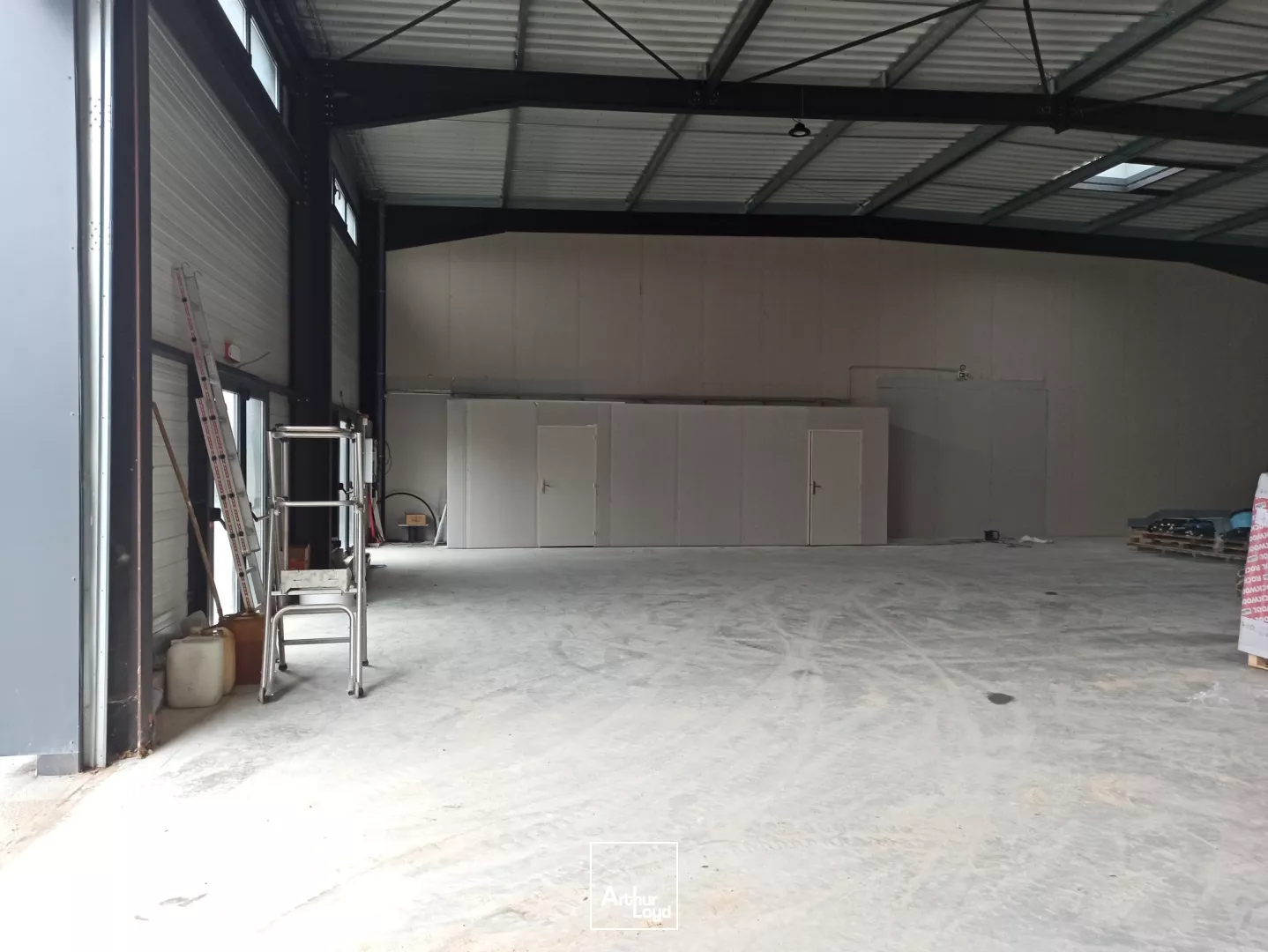 Locaux d'activité à louer à MAGNY EN VEXIN 95420