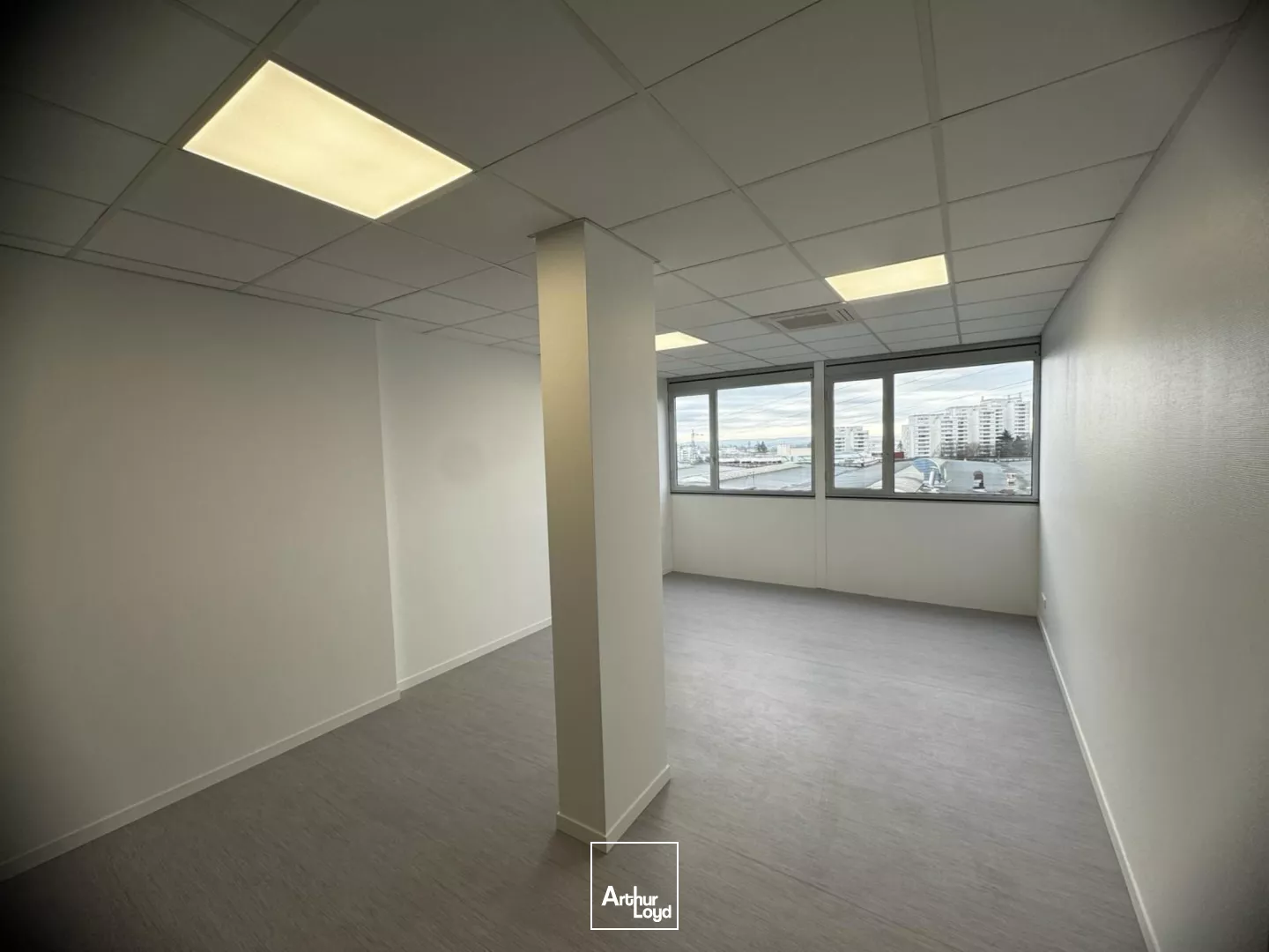 Bureaux à louer 100 - 200 m²