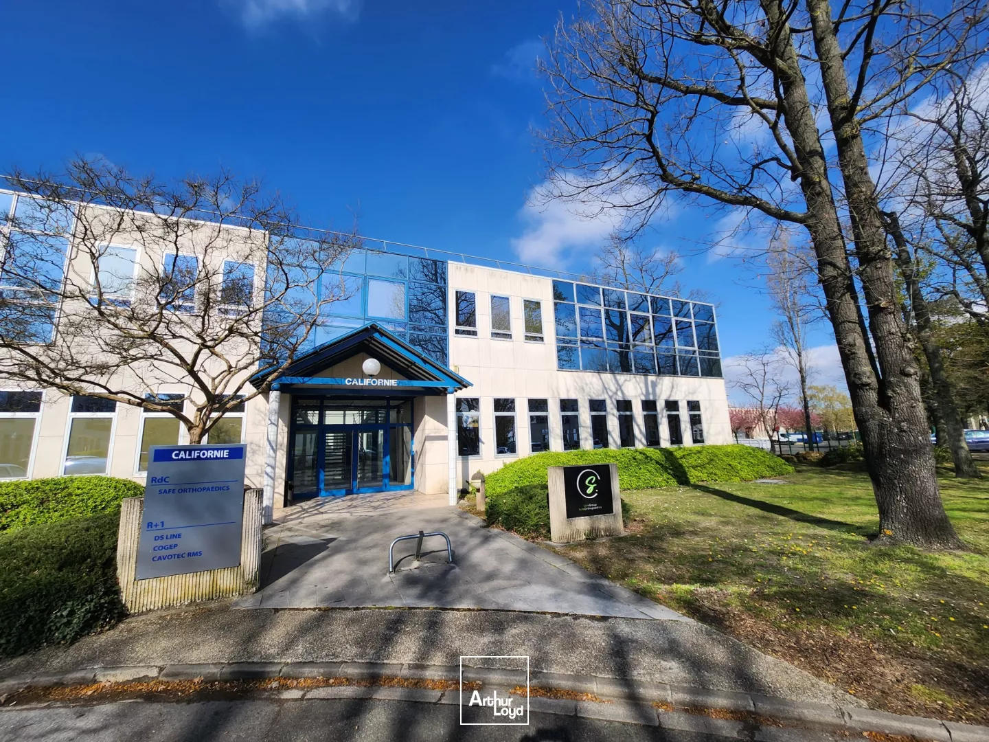 Locaux d'activité à louer à ERAGNY 95610