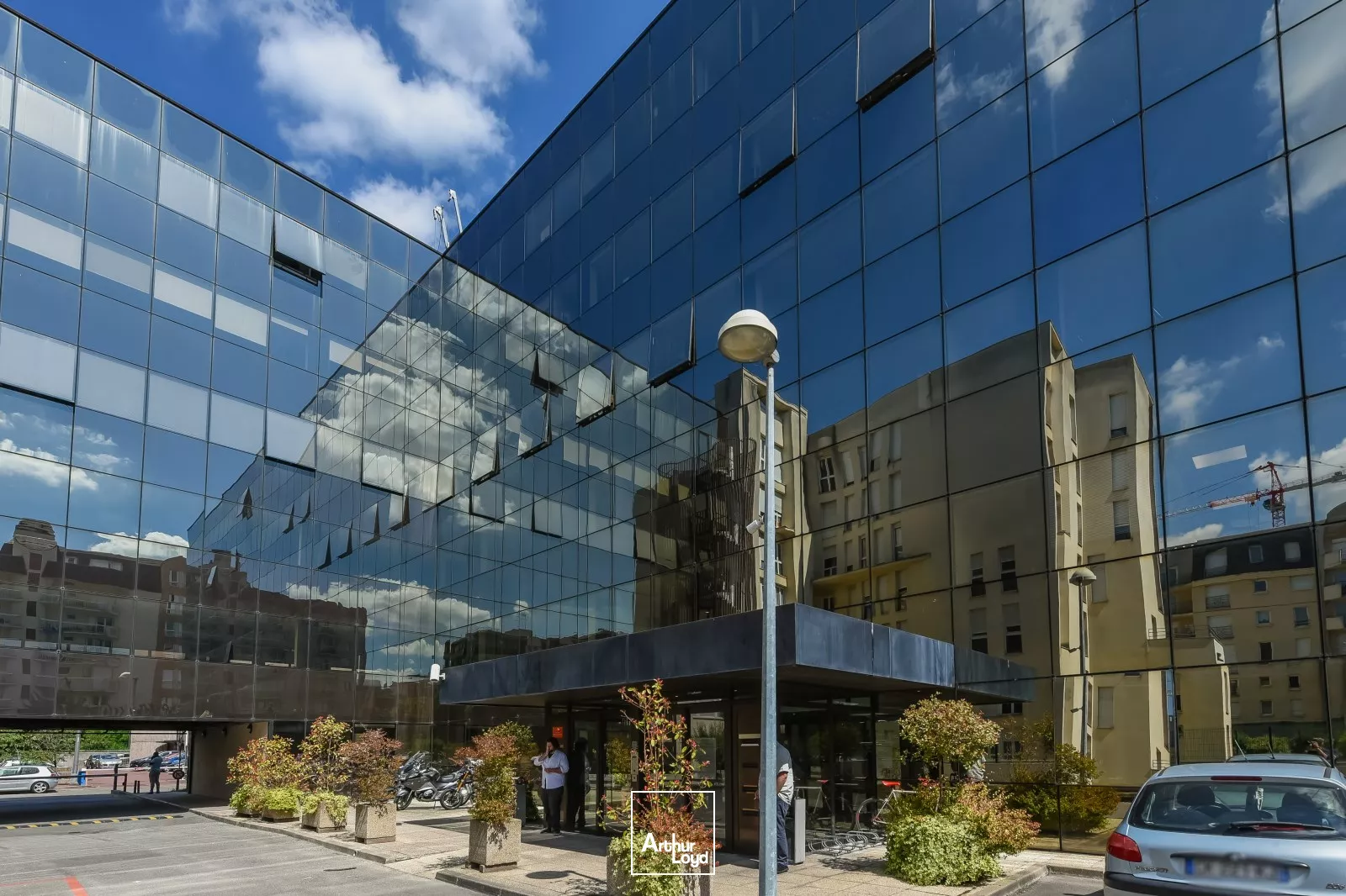 BUREAUX A LOUER CERGY PREFECTURE - PROXIMITE CENTRE COMMERCIAL 3 FONTAINES