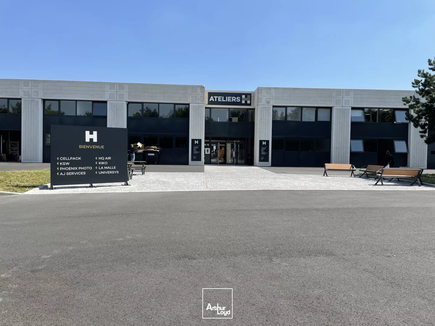 Locaux d'activité à louer à HERBLAY 95220