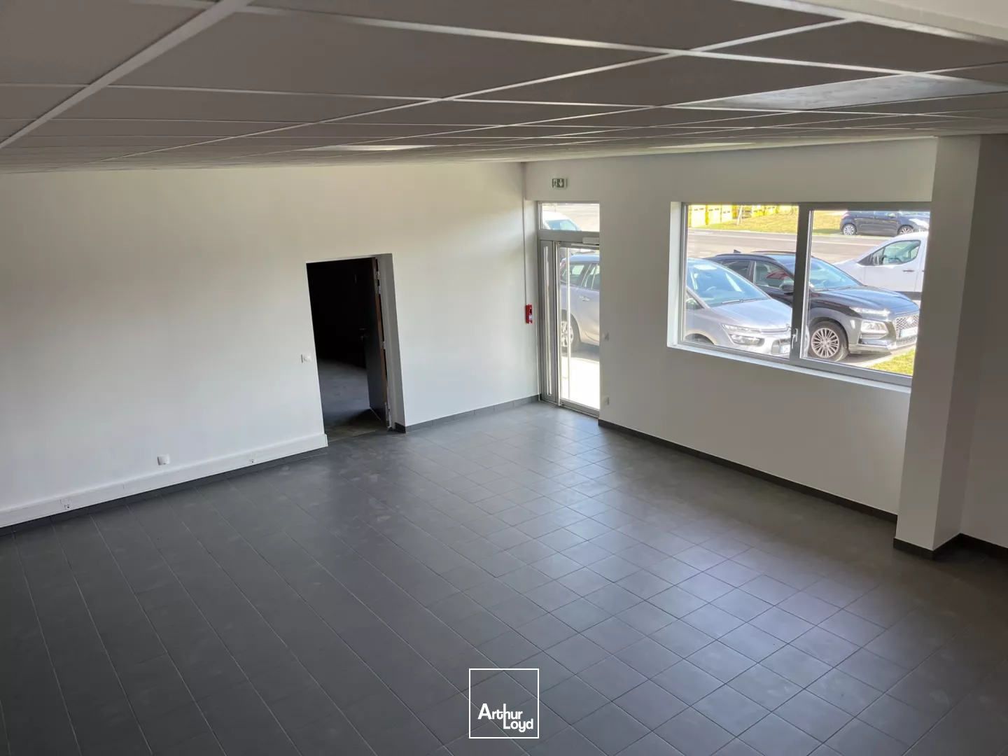 Locaux d'activité à louer à FREPILLON 95740