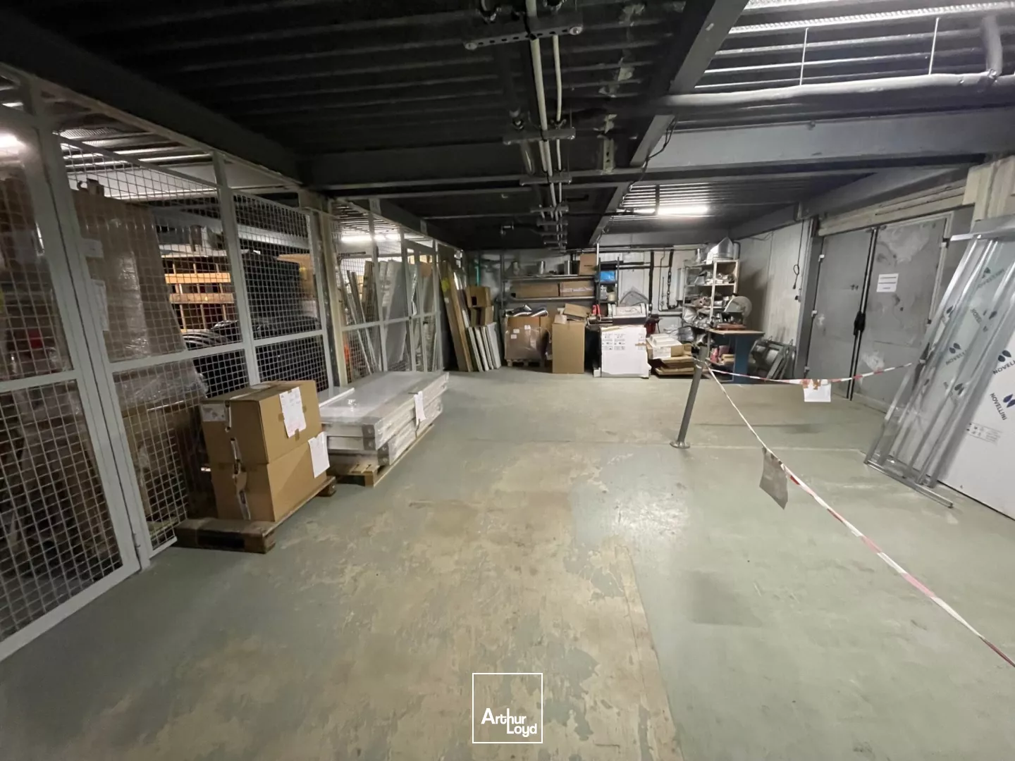 Locaux d'activité à vendre à ERAGNY 95610