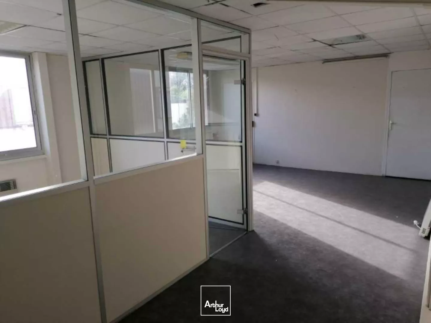 Cellules d'activités à louer à partir de 216m²