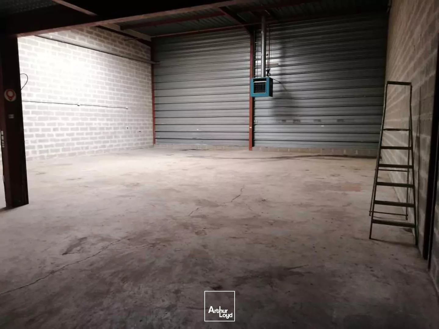 Cellules d'activités à louer à partir de 216m²