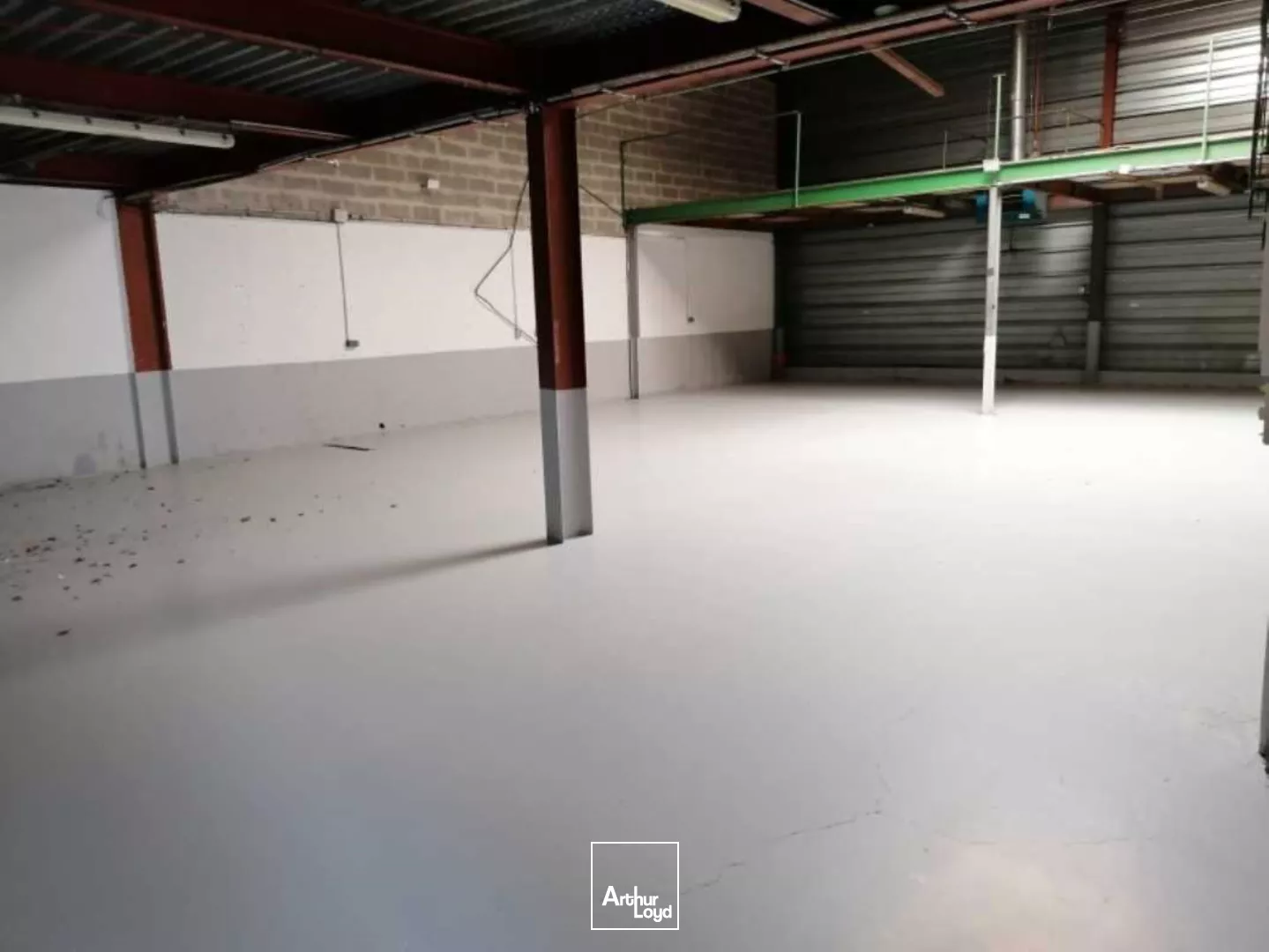 Cellules d'activités à louer à partir de 216m²