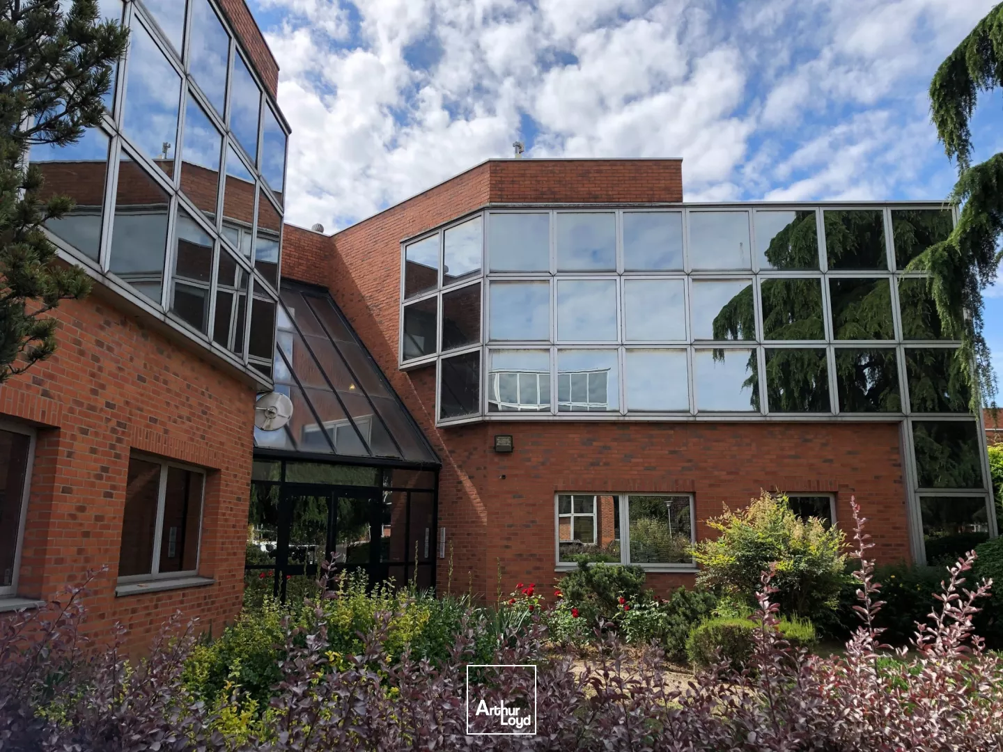 Nanterre Université - Bureaux modulables à louer - Quartier dynamique & services de proximité