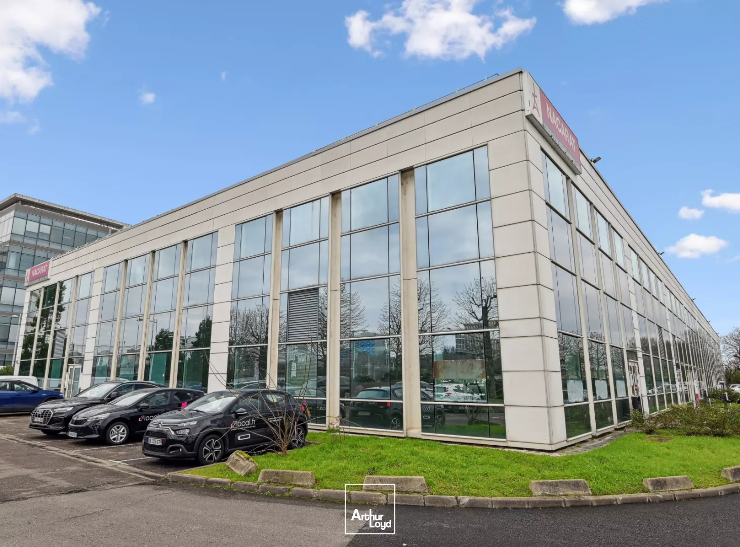 Parc Nanterre-Seine - Locaux de bureaux et d'activité à louer - Proximité A86 et T2