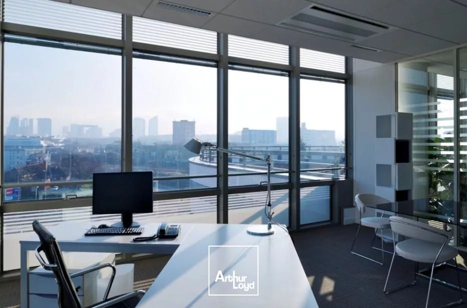 Bureaux neufs en bordure de la Seine, espaces verts et services pour un confort optimal