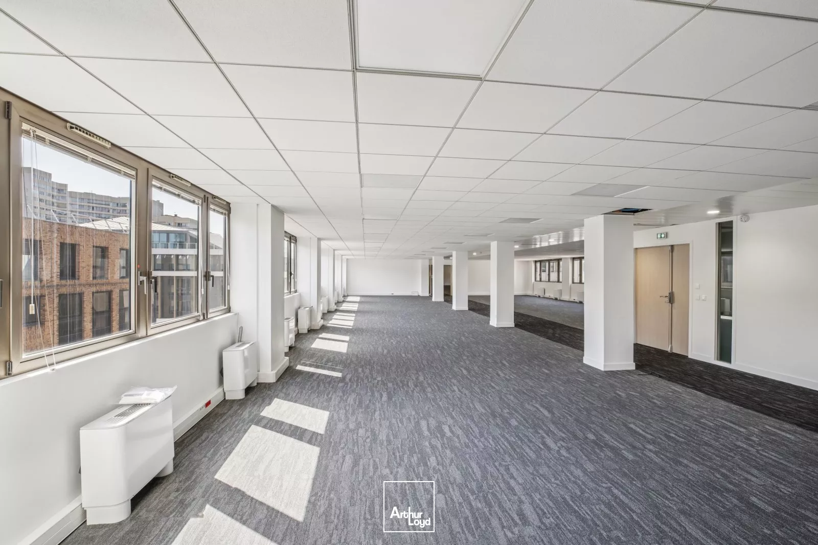 Nanterre - Bureaux rénovés, modernes et fonctionnels - Au pied du RER A Nanterre-Préfecture