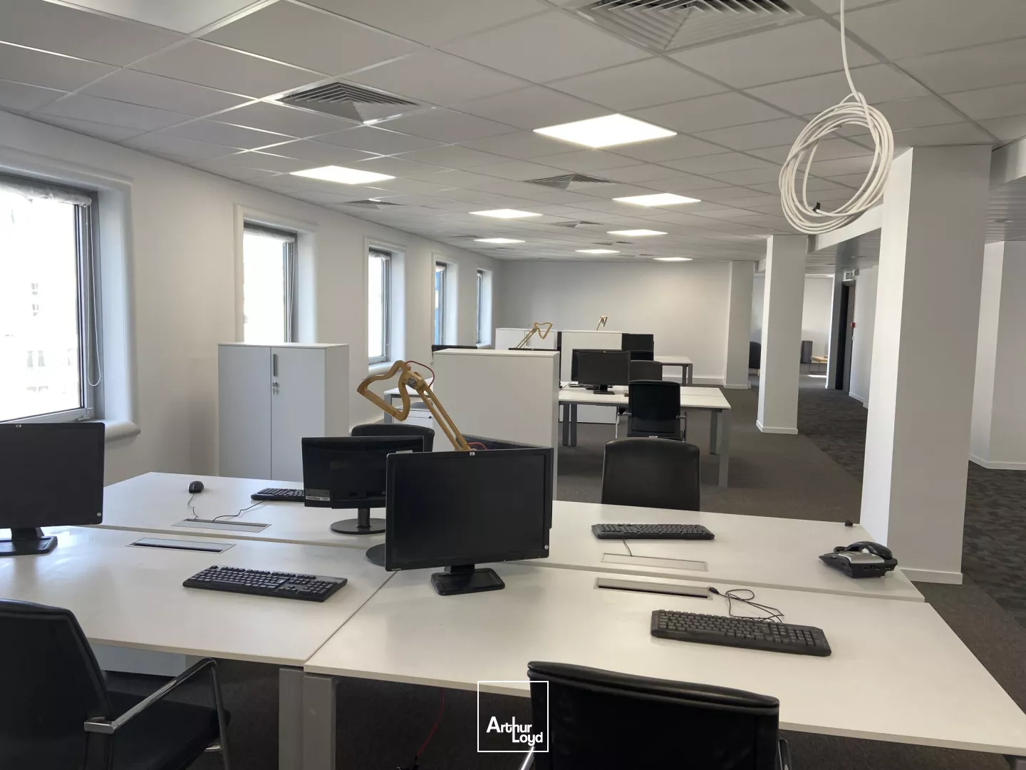 Bureaux à louer à COURBEVOIE LA DEFENSE 92400