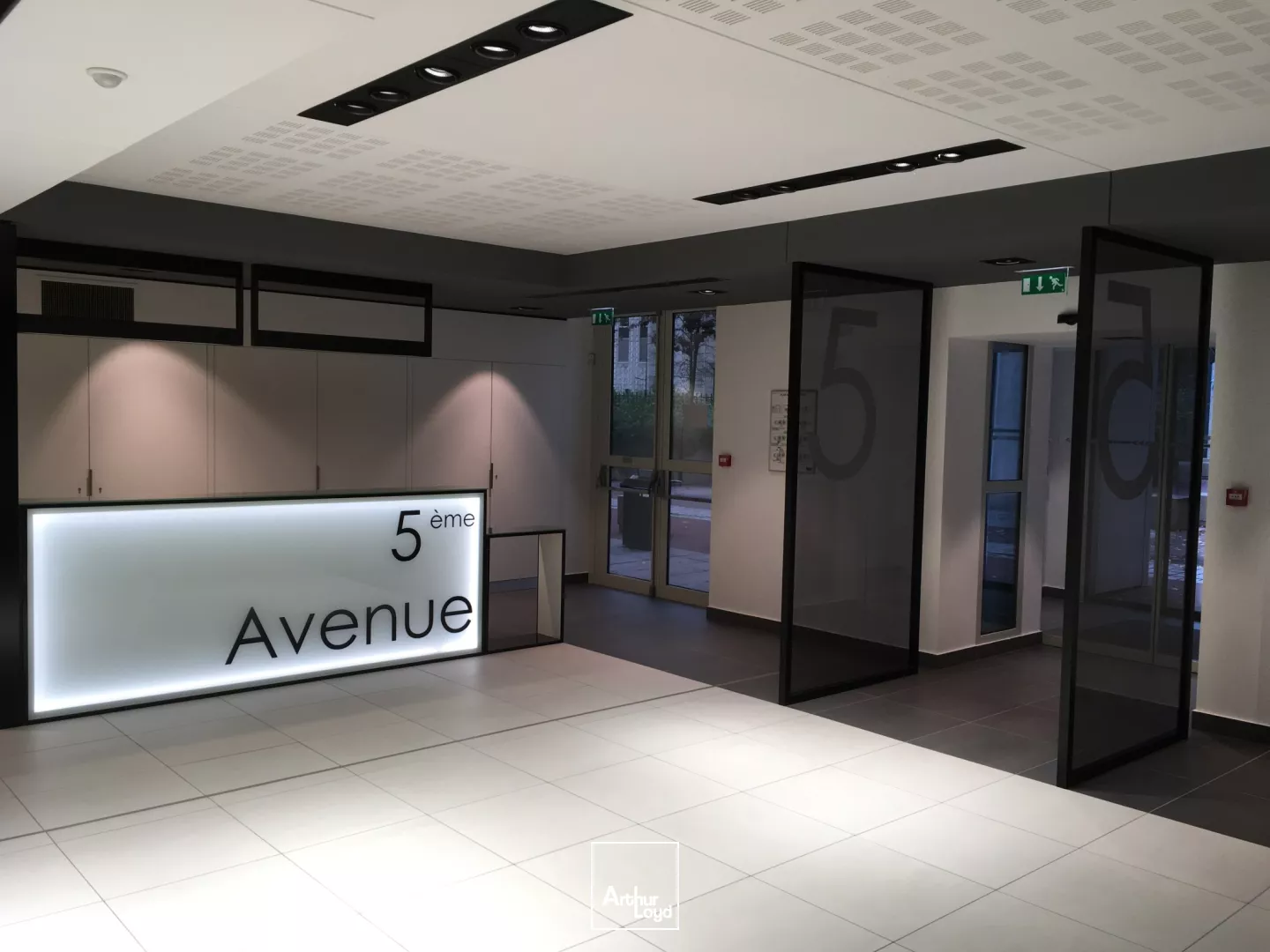 Espaces de bureaux fonctionnels à proximité de la dalle de la Défense