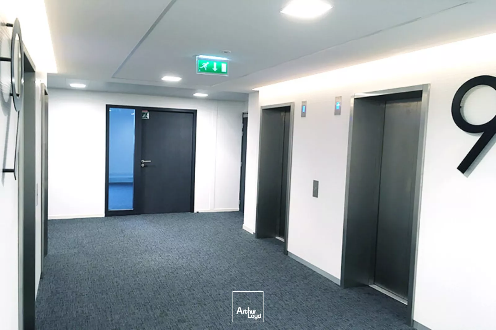 Espaces de bureaux fonctionnels à proximité de la dalle de la Défense