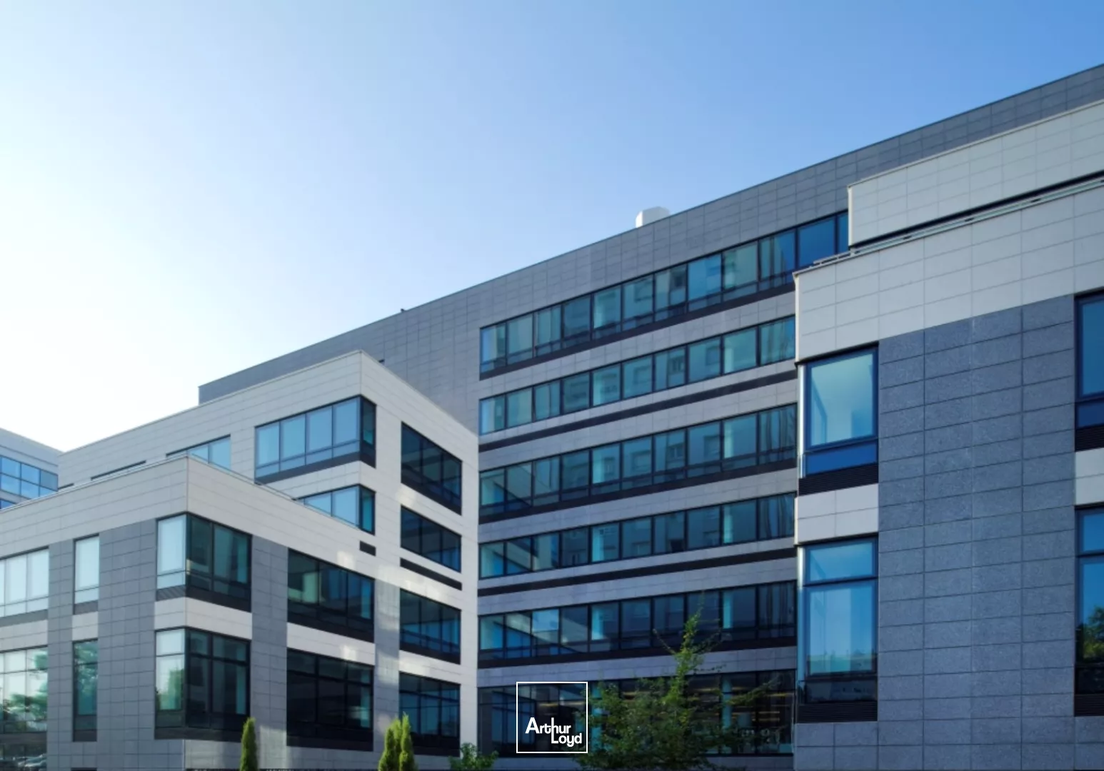 Bureaux à louer dans un cadre de travail moderne et fonctionnel - Immeuble neuf et serviciel - A proximité de la Défense