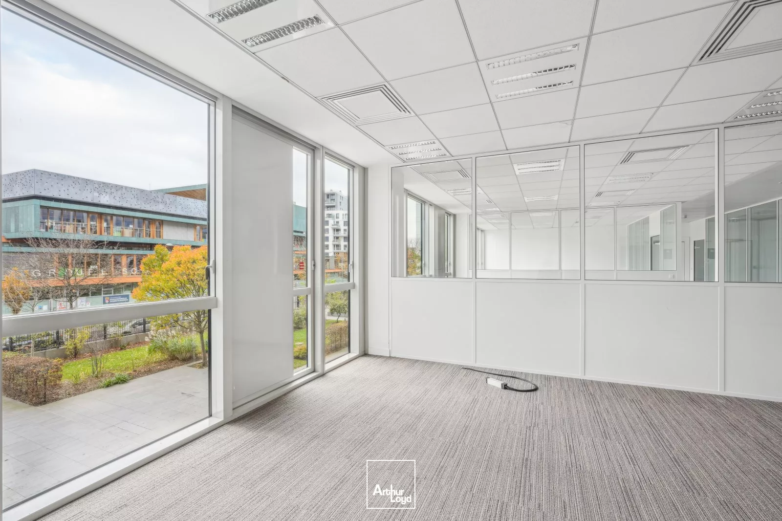 Asnières sur Seine Bureaux lumineux et fonctionnels à louer