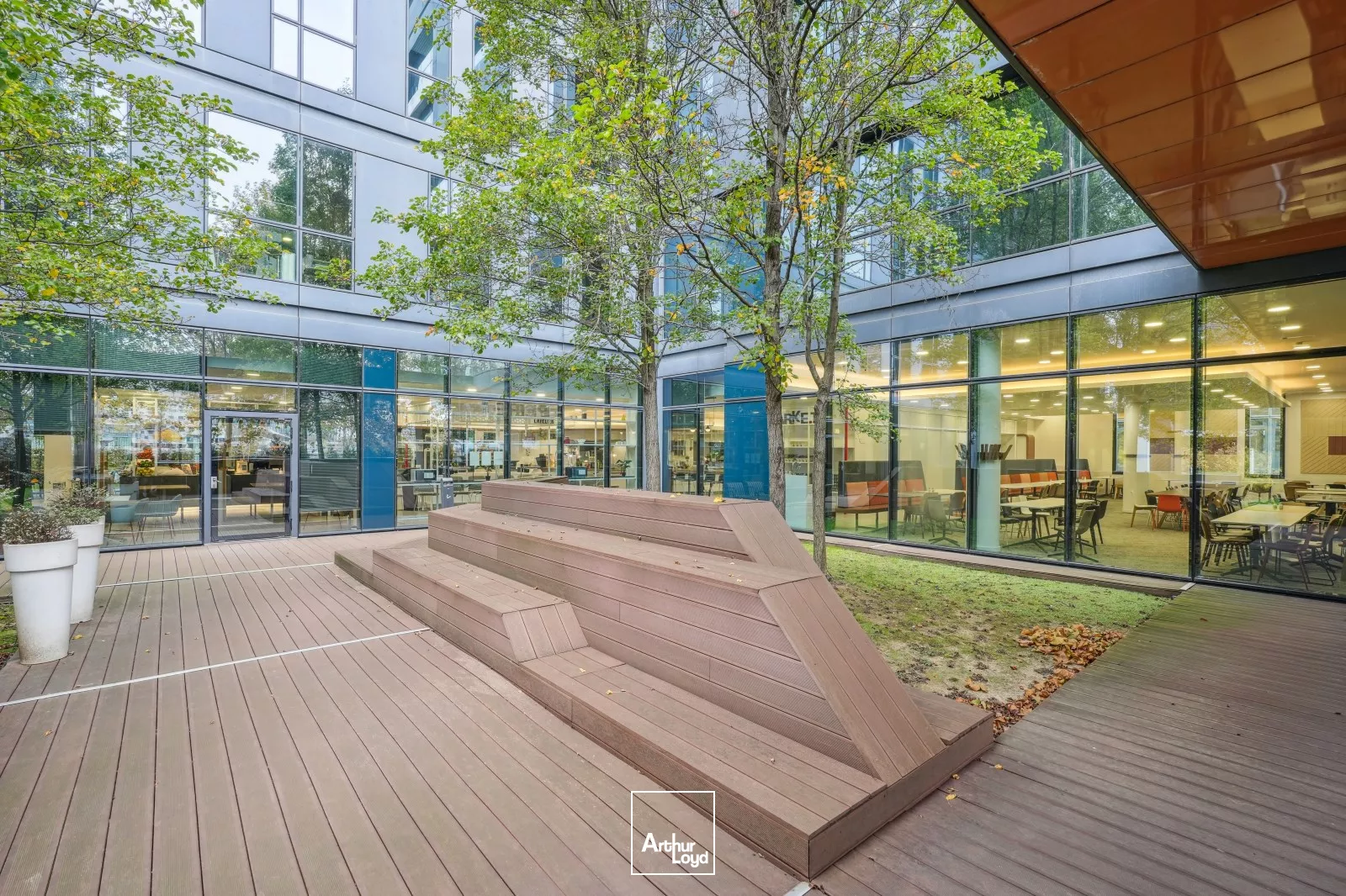 Asnières sur Seine Bureaux lumineux et fonctionnels à louer