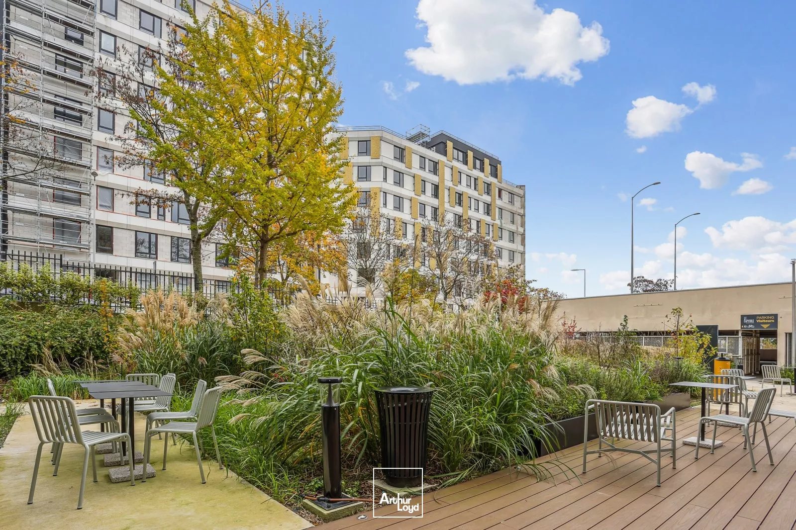 Bureaux rénovés à Nanterre - Nombreux services et prestations de qualité - Quais de Seine à proximité