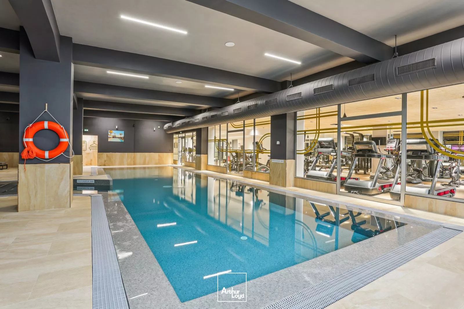 Bureaux rénovés à Nanterre - Nombreux services et prestations de qualité - Quais de Seine à proximité