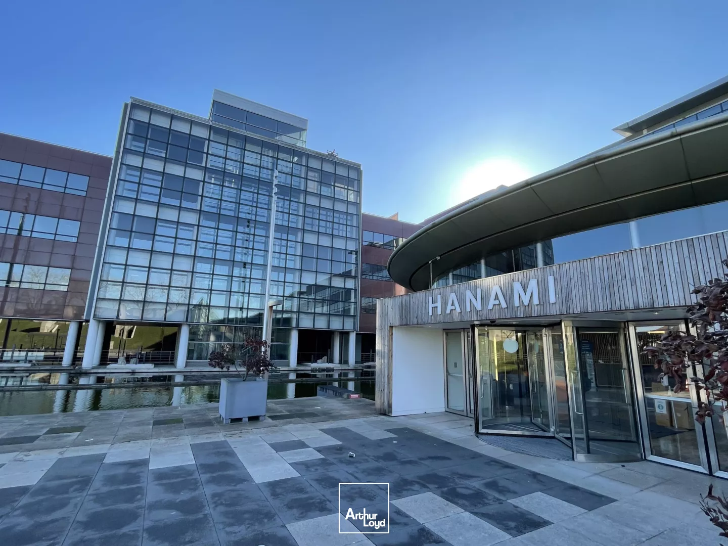 Bureaux lumineux à louer - Nombreux services - Berges de Seine 
