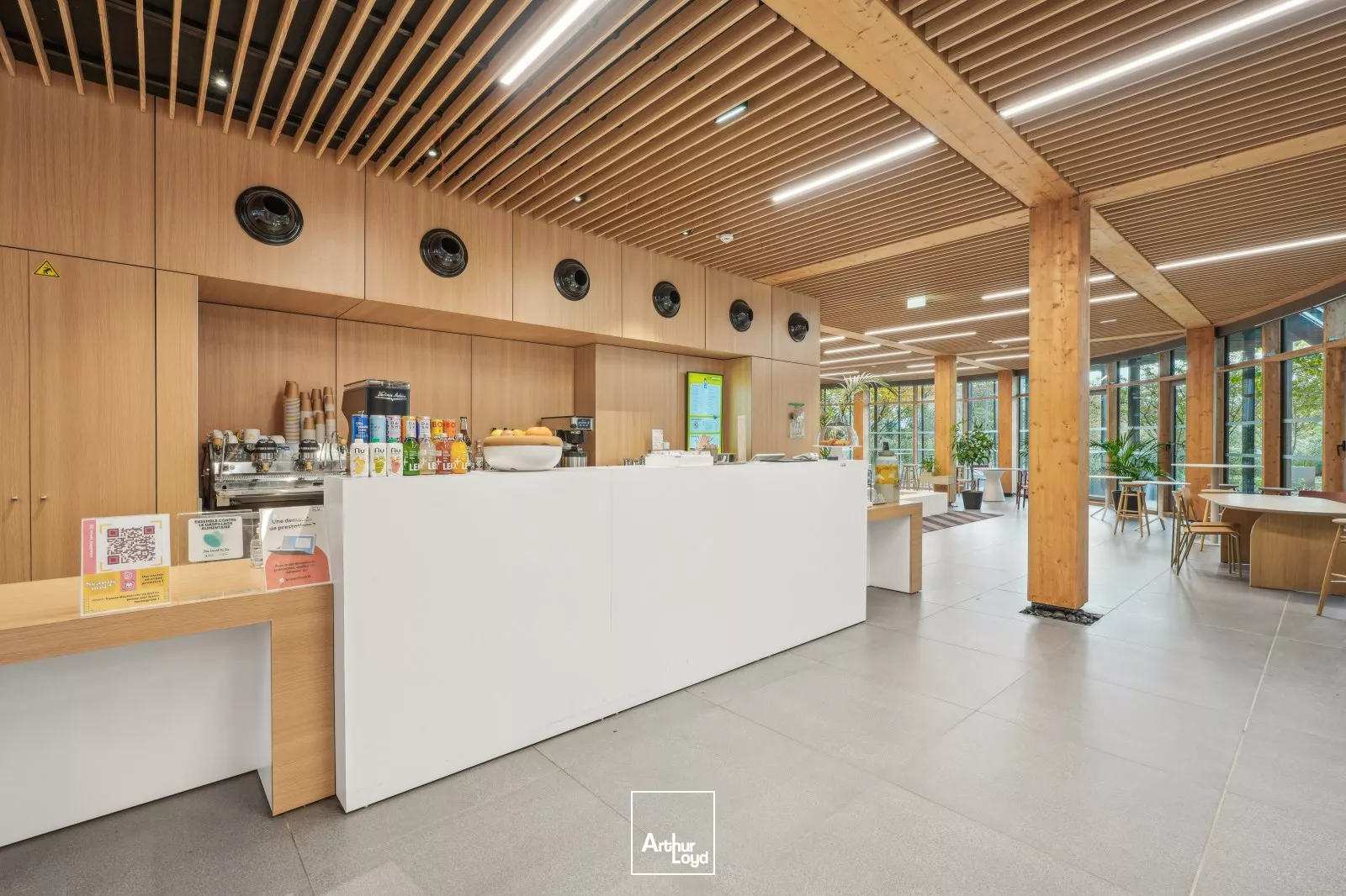 Bureaux neufs avec vue sur la Seine - Nombreux services dernière génération - Espace extérieur