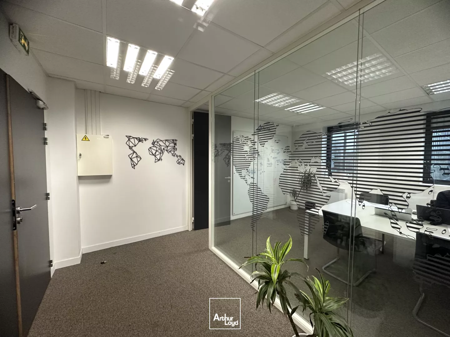 Bureaux à vendre à NANTERRE 92000