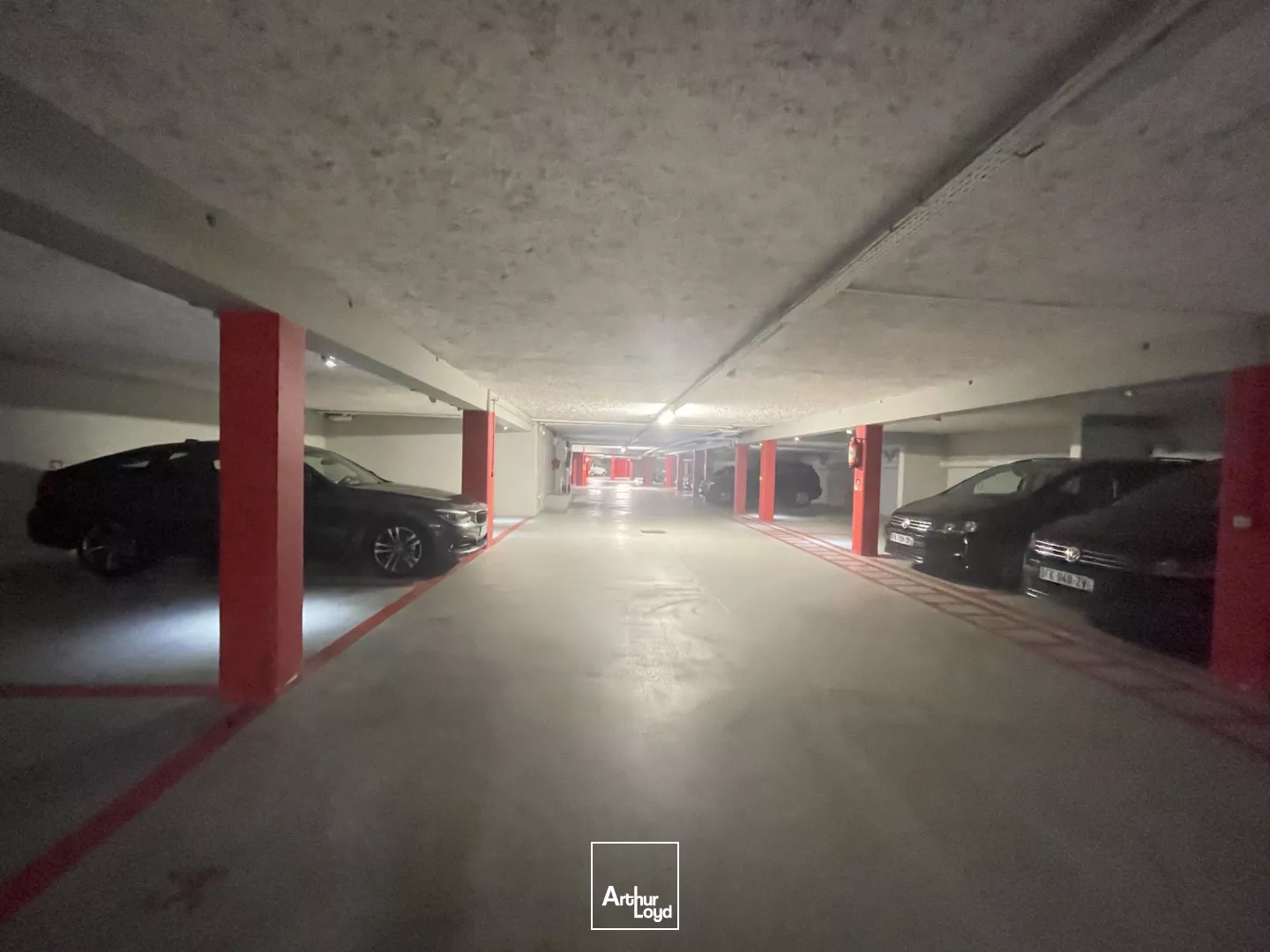 Bureaux rénovés à proximité de la Défense - Nombreux services